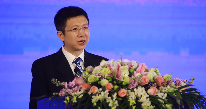 王海峰：《人工智能驱动新一轮科技革命》
